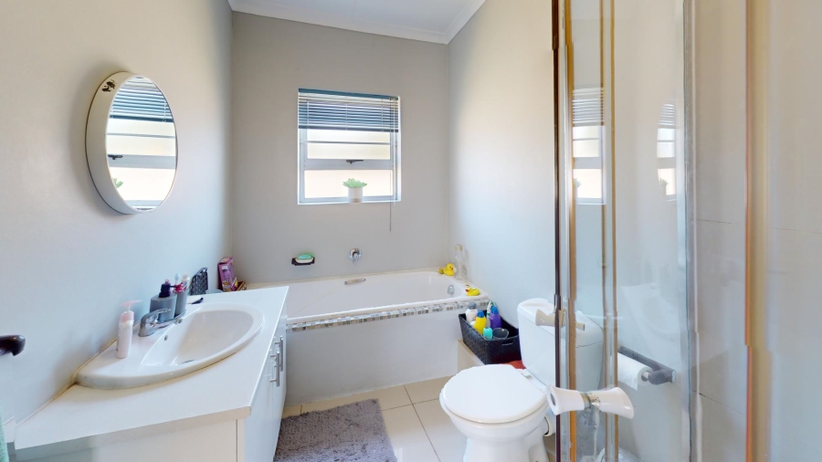 3 Bedroom Property for Sale in Bridgemeade Eastern Cape